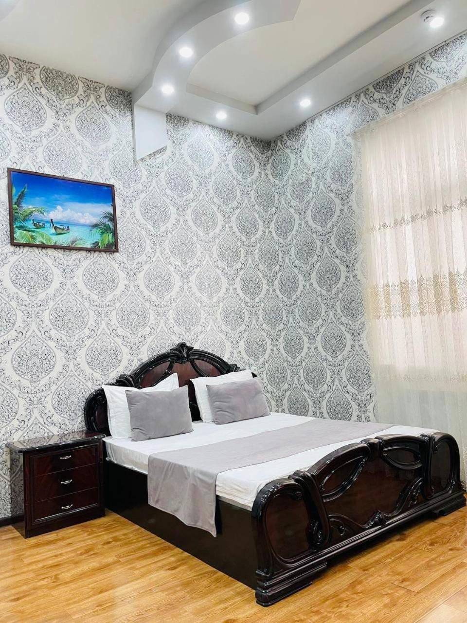 Alisher Hotel By Shosh Tashkent Bagian luar foto
